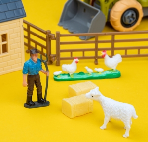 Купить Ігровий набір OTAMANKO Веселий хутір (трактор і ферма з вівцями і курями)  Фото 2